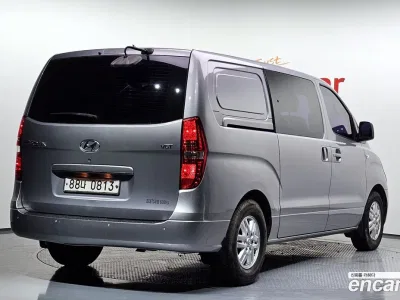 2017 Hyundai Starex 5-Seater VAN, фото 1, лот 10191430