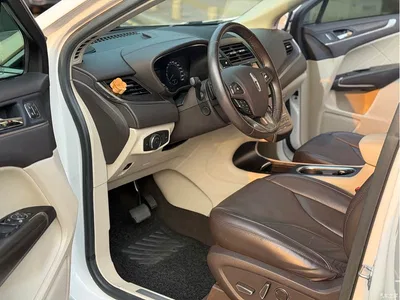 2019 Lincoln MKC 2.0T 4WD Premium Elegance Edition China VI, фото 4, лот 10319524