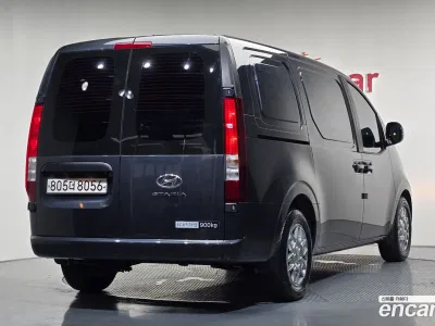 2023 Hyundai Staria Cargo 3-Seater, фото 2, лот 10143815