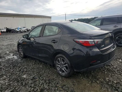 2019 TOYOTA YARIS LE, фото 2, лот 10579679