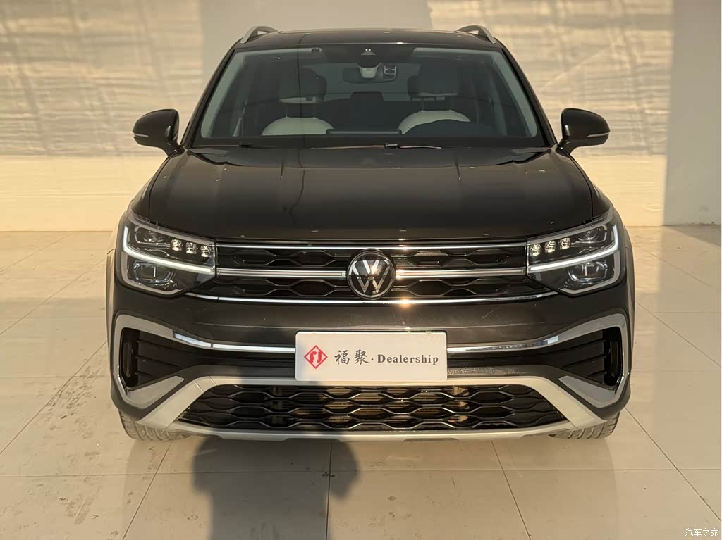 2023 Volkswagen Tharu 300TSI 2WD Full Moon Edition, фото 1, лот 11205770
