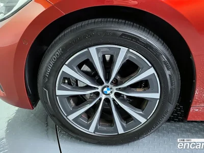 2021 BMW 3-Series 320i, фото 4, лот 10041989
