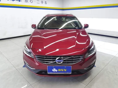 2015 Volvo V60 T5 Momentum, фото 2, лот 11529167