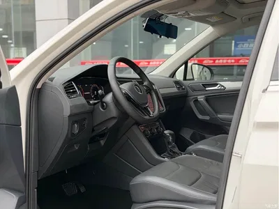 2021 Volkswagen Tiguan L 330TSI Automatic 2WD Smart, фото 4, лот 11193858