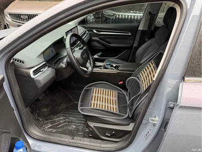 2025 Geely Emgrand 4th Gen 4 Million Commemorative Edition 1.5L CVT Soar, фото 4, лот 11179094