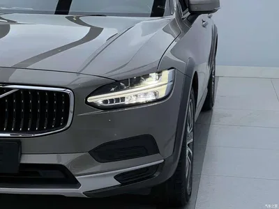 2022 Volvo V90 Cross Country B5 AWD Momentum, фото 2, лот 10352988