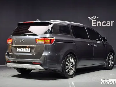 2017 Kia Canival 9-seater Noblesse, фото 2, лот 10521694
