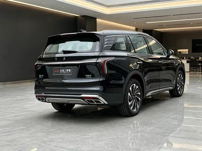 2024 Hongqi HS7 PHEV 2.0T PHEV 4WD Flagship Edition 6-seater, фото 2, лот 10287225