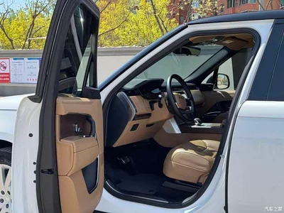 2024 Land Rover Range Rover 3.0 L6 400PS Golden Age Extended 7-Seater, фото 4, лот 10336321