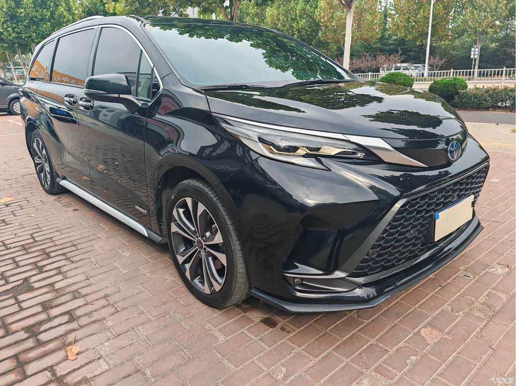 2023 Toyota Granvia 2.5L Hybrid Prestige PLUS Edition, фото 2, лот 11188278