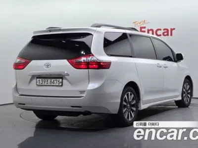 2020 Toyota Sienna 3.5 AWD, фото 2, лот 10034965