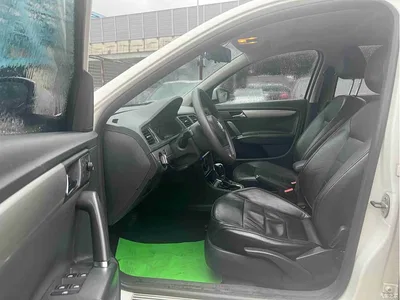 2013 Volkswagen Lavida Facelift Classic 1.6L Automatic Comfort, фото 4, лот 10454273