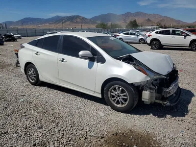 2016 TOYOTA PRIUS TWO, фото 4, лот 10530252
