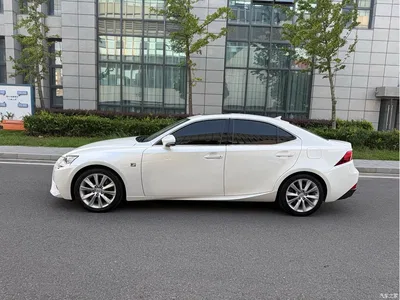 2015 Lexus IS 200t Trend Edition, фото 4, лот 10315594
