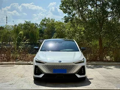 2023 Changan UNI-V 1.5T Luxury Edition, фото 1, лот 10252754