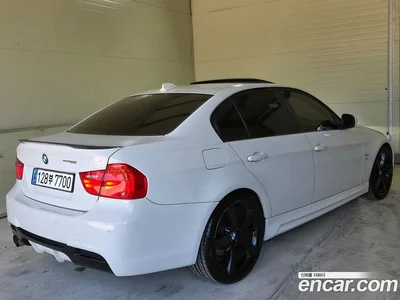 2011 BMW 3-Series 320d Sedan Black and White, фото 4, лот 10144813