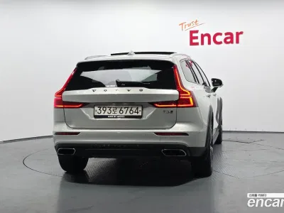 2020 Volvo V60 T5 Pro AWD, фото 4, лот 10116027