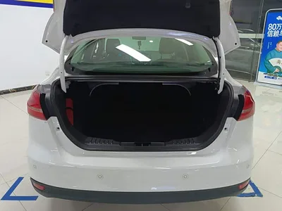 2018 Ford Focus Sedan Classic 1.6L Automatic Trend Smart Edition, фото 4, лот 10293289
