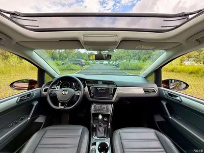 2018 Volkswagen Touran L 280TSI DSG Luxury Edition 6-seater, фото 4, лот 10412009
