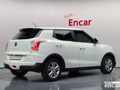 2015 Ssang Yong TIBOLI VX 2WD, фото 2, лот 11525153