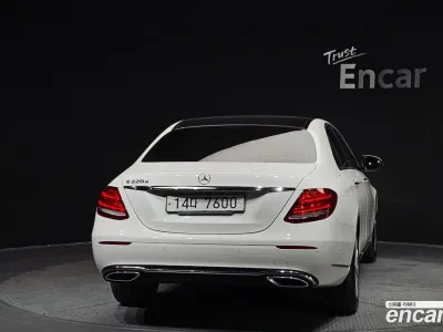 2017 Mercedes-Benz E-Class E220d Exclusive, фото 4, лот 10063729