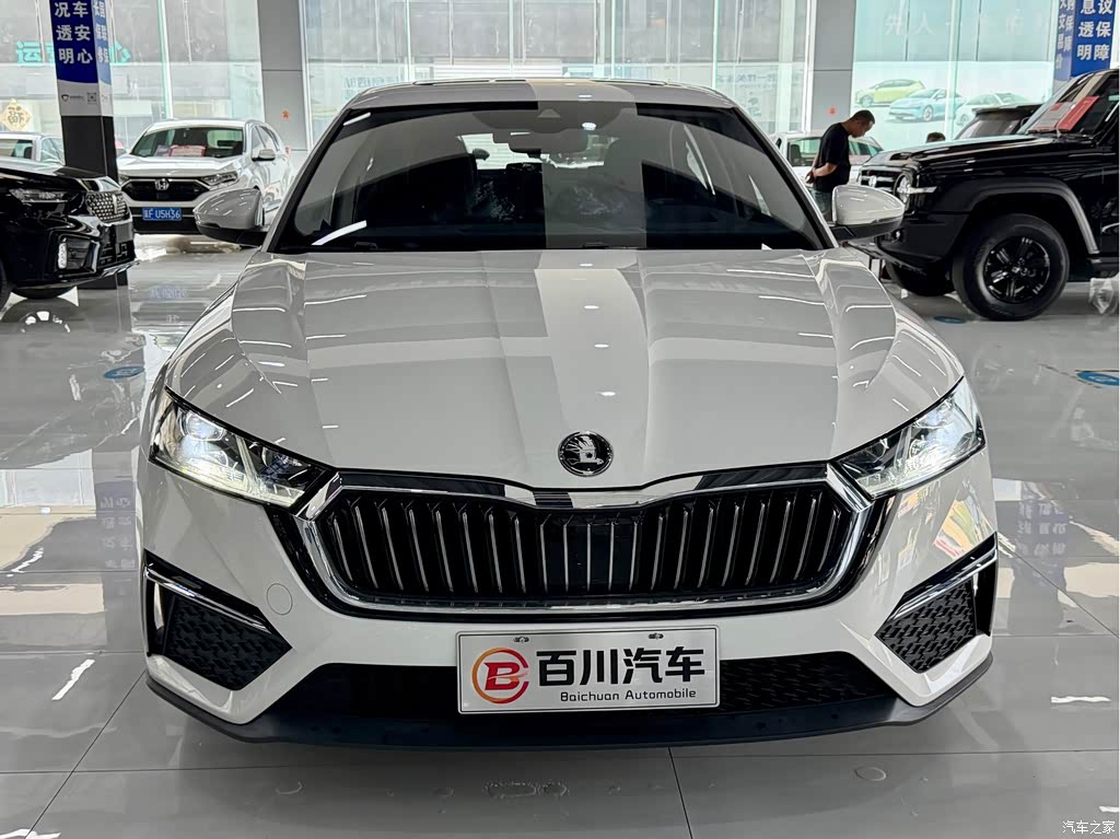 2022 Škoda Octavia PRO TSI280 Luxury Edition, фото 2, лот 11203792