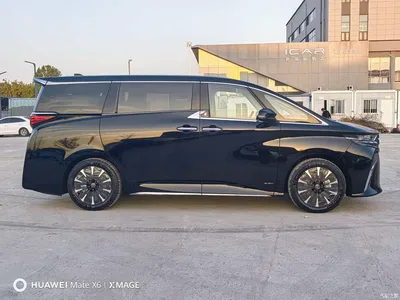 2024 Toyota Alphard Hybrid 2.5L Ultimate Enjoyment Edition, фото 4, лот 10293528