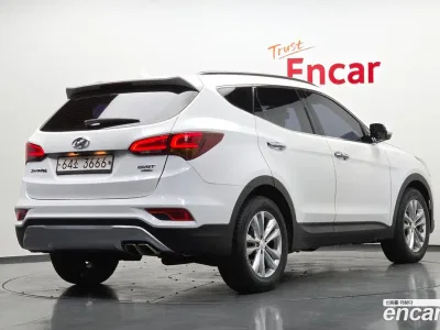 2017 Hyundai Santafe Diesel 2.0 4WD, фото 2, лот 10512803