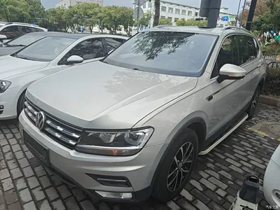2018 Volkswagen Tiguan L 330TSI Automatic 2WD Luxury Edition, фото 2, лот 11205903