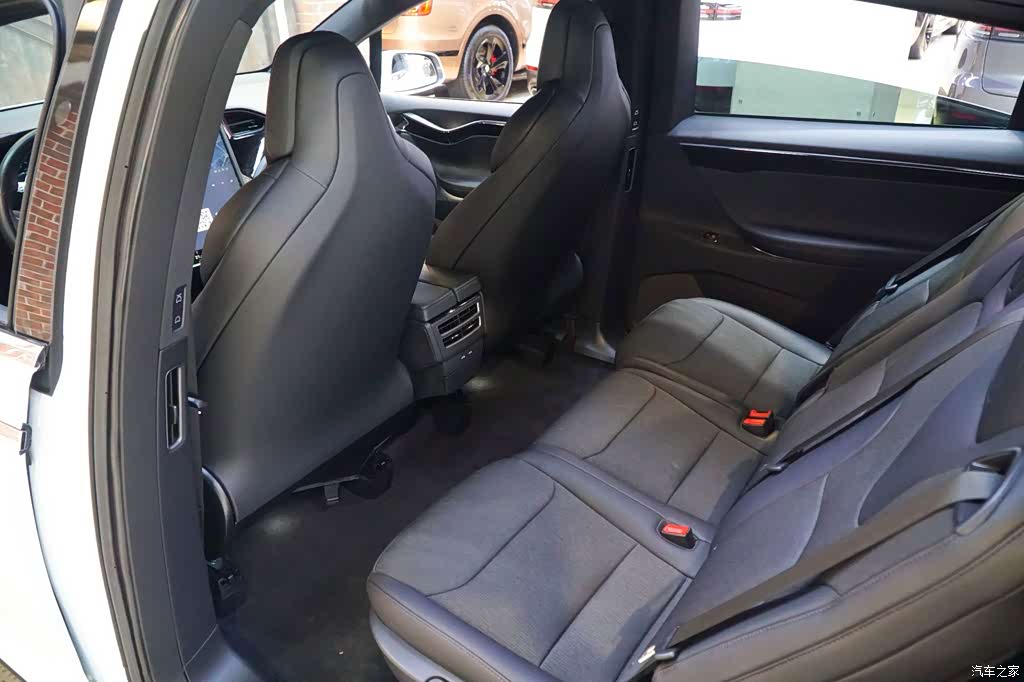 2016 Tesla Model X 75D, фото 2, лот 11087247