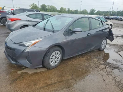 2017 TOYOTA PRIUS TWO, фото 1, лот 10508795