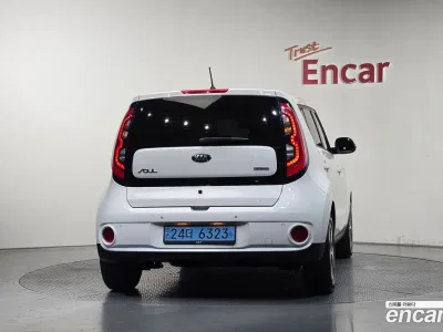 2018 Kia Soul EV, фото 4, лот 10200014
