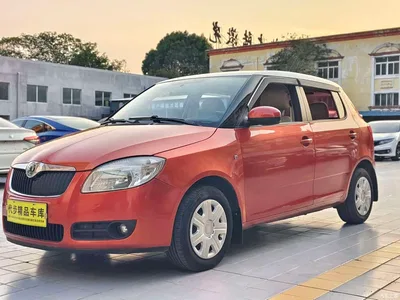2011 Škoda Fabia 1.4L Automatic Crystal Edition, фото 1, лот 10359157