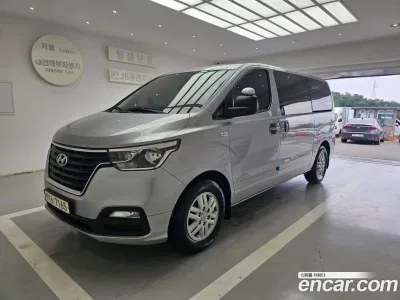 2021 Hyundai Starex Van 3-Seater, фото 1, лот 11353597