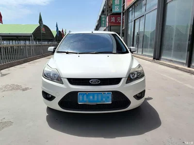 2013 Ford Focus Hatchback Classic 1.8L Automatic Base, фото 2, лот 10279704