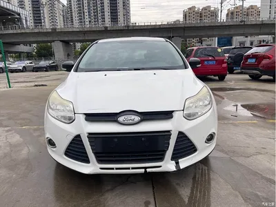 2012 Ford Focus Hatchback 1.6L Automatic Trend, фото 2, лот 10294630