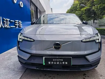 2025 Volvo EX30 RWD Long Range Ultra, фото 2, лот 11481246