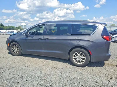 2020 CHRYSLER VOYAGER LX, фото 2, лот 10654453