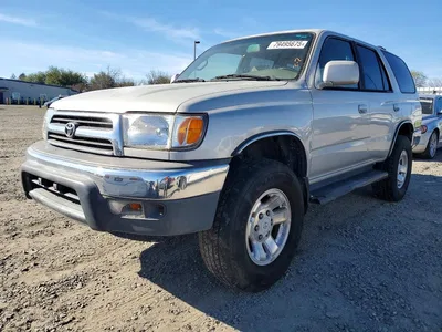 1999 TOYOTA 4RUNNER SR5, фото 1, лот 10981336