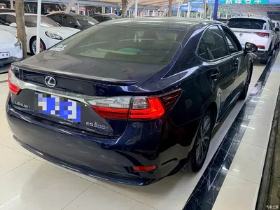 2015 Lexus ES 300h Comfort Edition, фото 2, лот 10768421