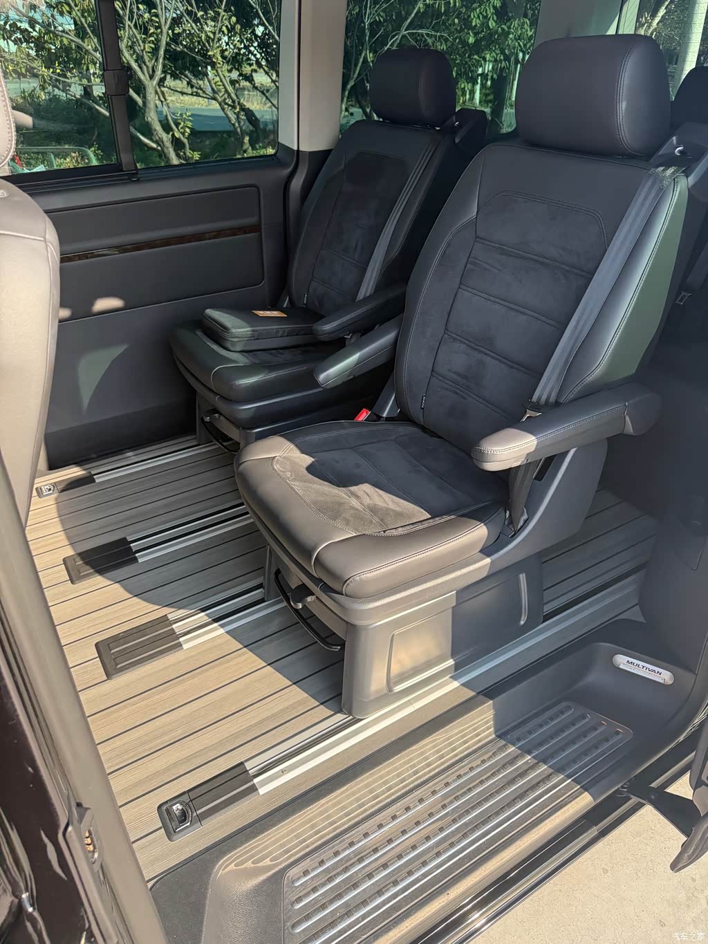 2019 Volkswagen Multivan 2.0TSI 4WD Premium 7-seater, фото 3, лот 11099080