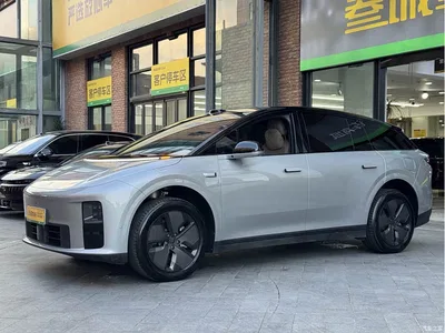 2025 Li Auto i6 2WD Base Model, фото 4, лот 10446081