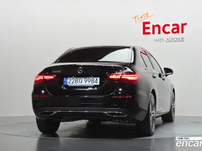 2024 Mercedes-Benz A-Class A220 Sedan, фото 4, лот 10162375