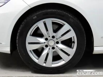 2013 Mercedes-Benz E-Class E300 Elegance, фото 4, лот 10060821