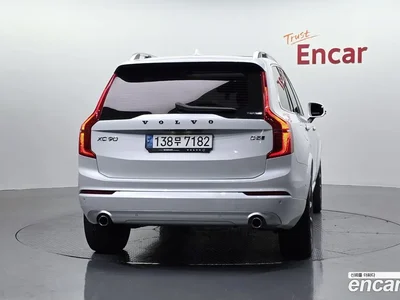 2019 Volvo XC90 D5 Momentum, фото 4, лот 10115037