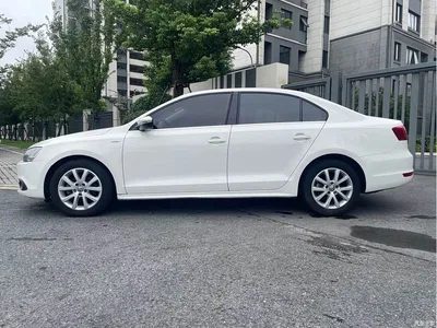 2012 Volkswagen Sagitar 1.6L Automatic Comfort Type, фото 2, лот 10457258