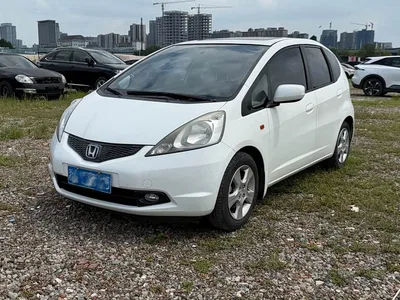 2011 Honda Fit 1.5L Automatic Luxury, фото 1, лот 11023354