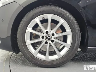 2020 Mercedes-Benz A-Class A220 Sedan, фото 3, лот 10038762