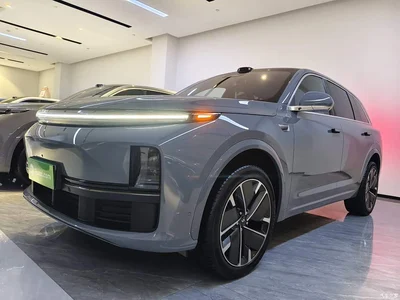 2025 Li Auto L7 Ultra Smart Renewal Edition, фото 2, лот 11579636