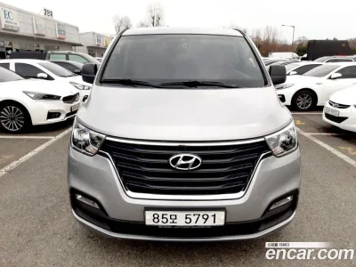 2019 Hyundai Starex Van 5-Seater, фото 1, лот 10190594